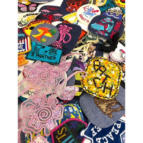 150 PC Assorted Sewing Applique Patches Iron on Sew On NEW Mixed Sequin Crafting - Picture 14 of 16